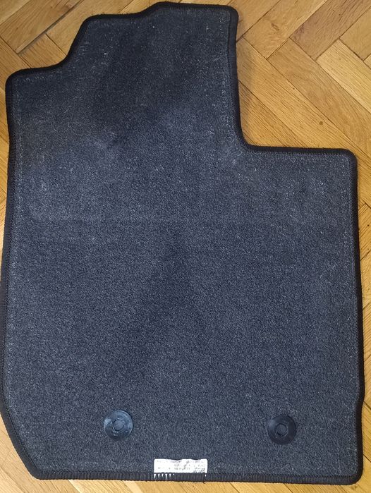 Стелки за Дачия Дъстър