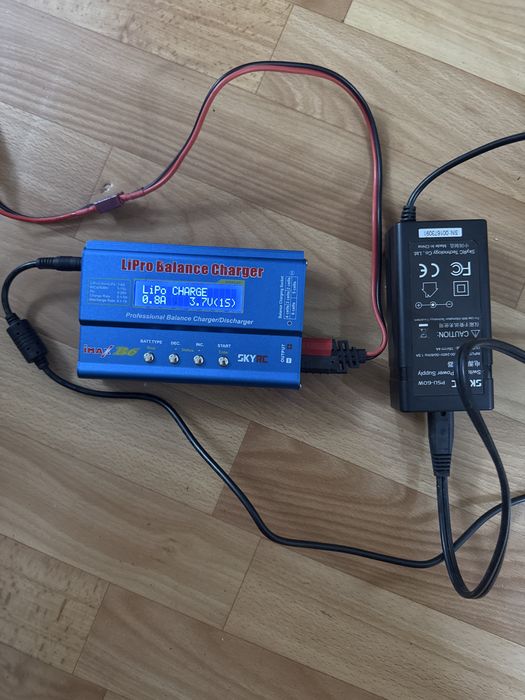 Зарядное устройство i max b6