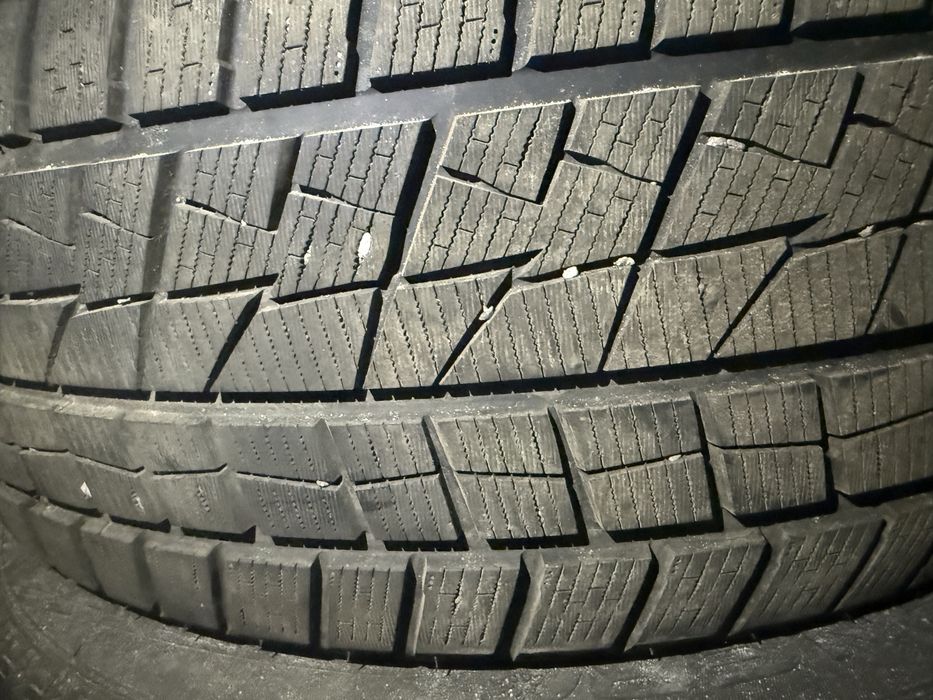 285/50/R20 зимний шина