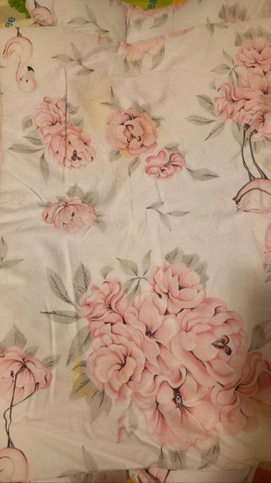 Set 4 in 1 Cosulet bebelus ⁃ Babv Nest cu doua fete, Peonie Pink
