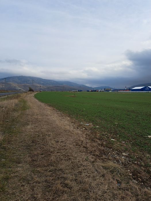 Vand teren intravilan