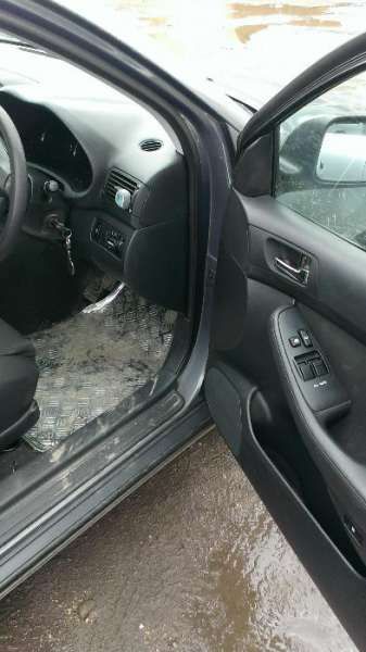 Тойота Авенсис Т25  2.2 Д4Д 150 к.с и D-CAT  177к.с 2005г седан