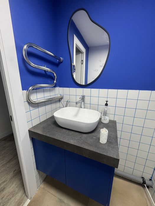 Продам тумбу с умывальником