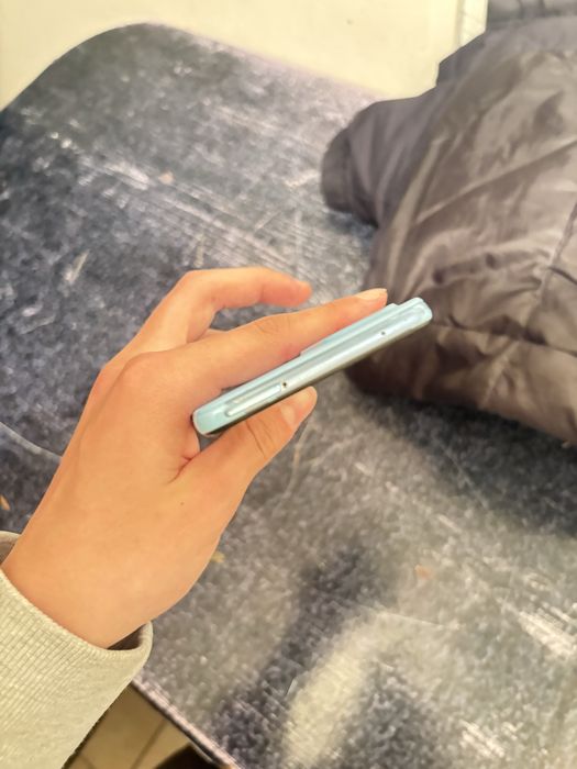 Продам Samsung A52