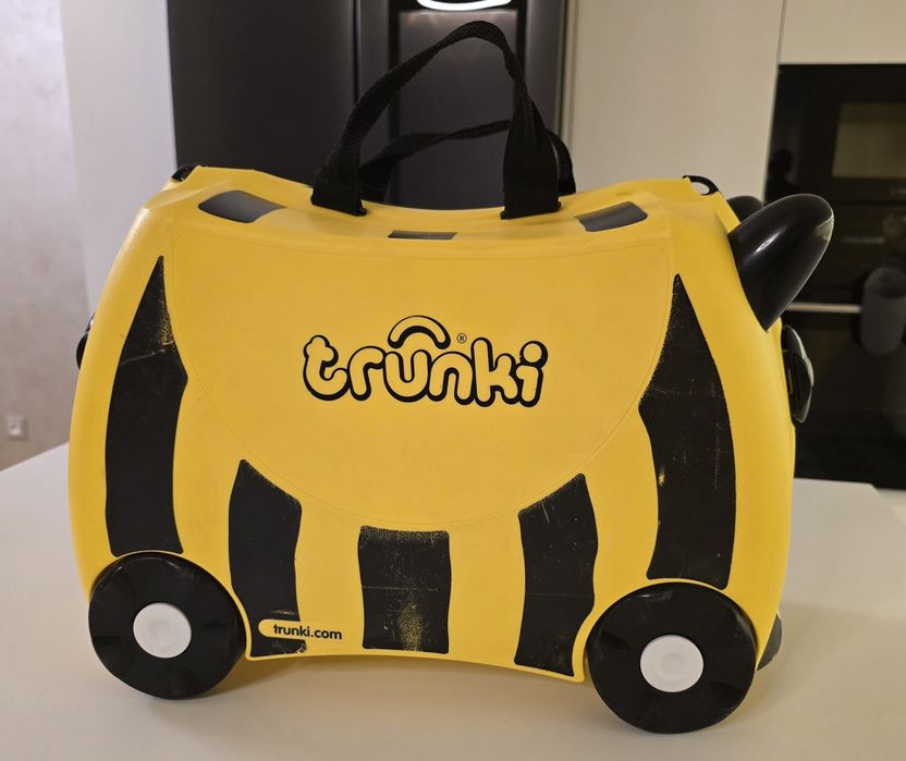 Детски куфар за дърпане Trunki