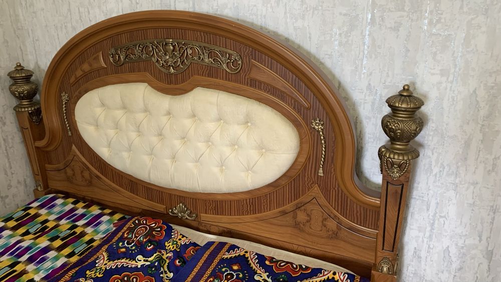 Продам кровать 180*200