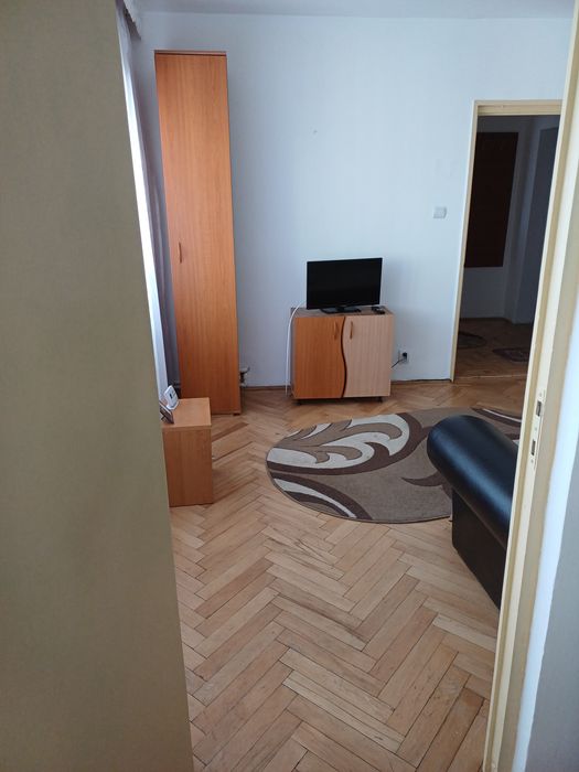 Inchiriere apartament regim hotelier