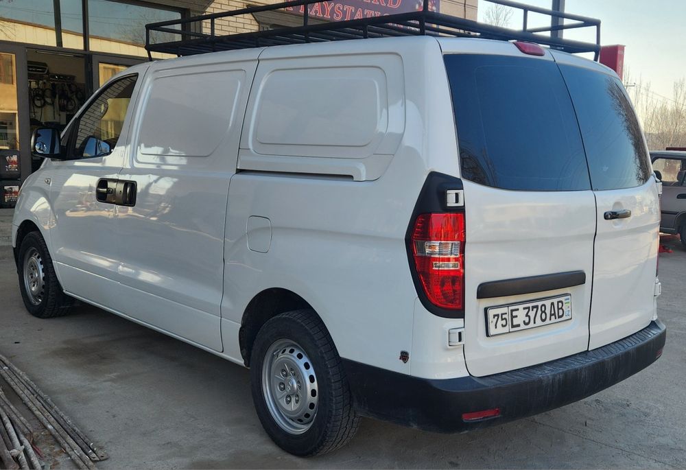 Hyundai grand starex H1