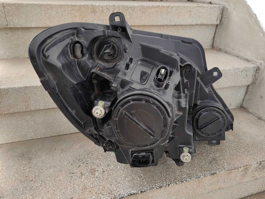 Фар Mercedes Sprinter W906 LED Xenon /Фар Мерцедес Спринтер Оригинален