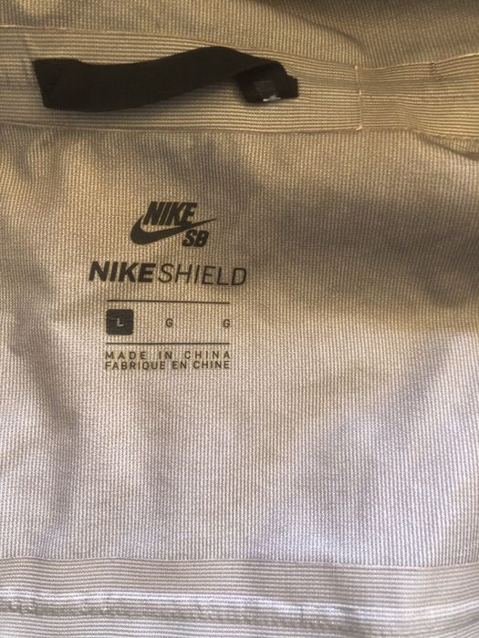 Nike SB Shield Мъжко Яке Размер L Мембрана