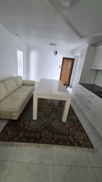 Apartament 2 camere decomandat in Onesti, zona de sus.