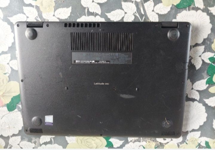 Laptop Dell Latitude i3