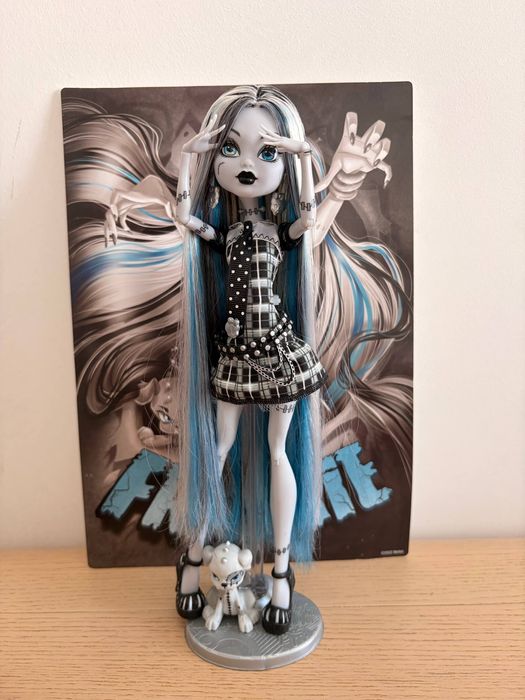 Продам Кукол Монстер хай