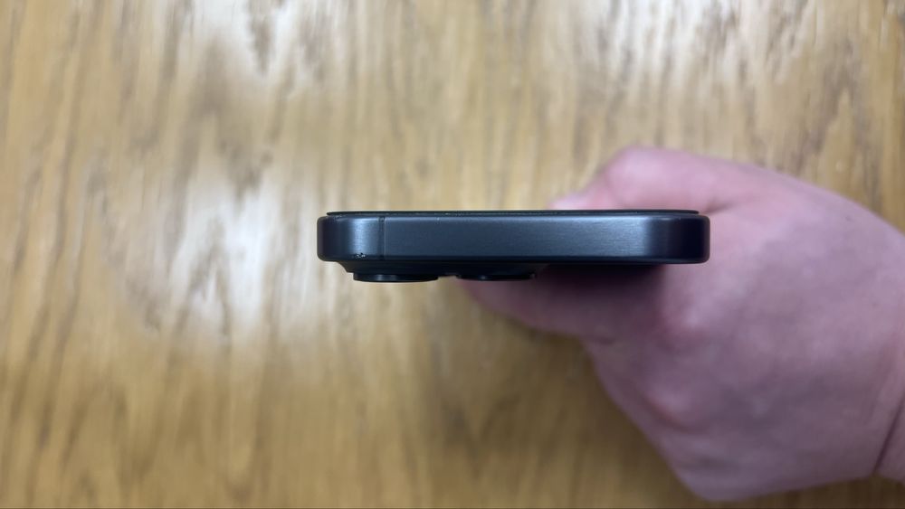 Продам Iphone 15 pro