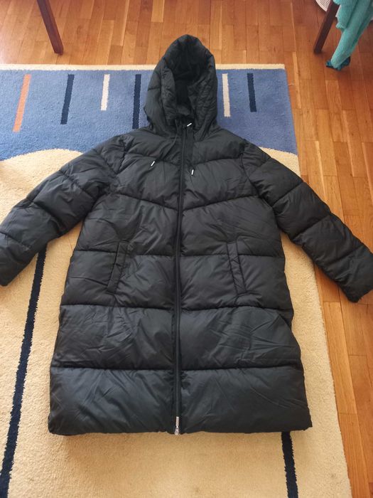 Продавам дълго яке