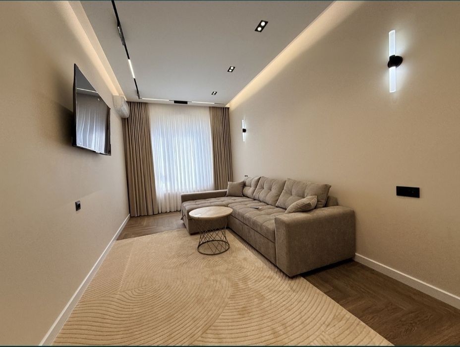 Сдаётся Новая Новастойка  Golden House ЖК"UzMakon"! Шикарный вариант!