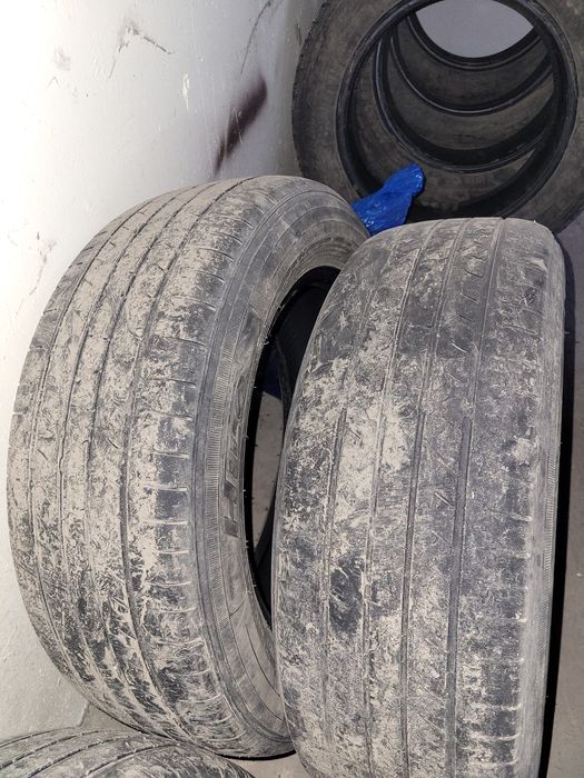 Продам шины зимние 225 60 R17