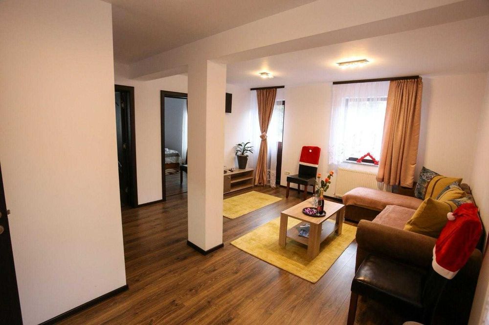 Pensiune de lux, 9 camere in Vatra Dornei (la padure, teren si gradina