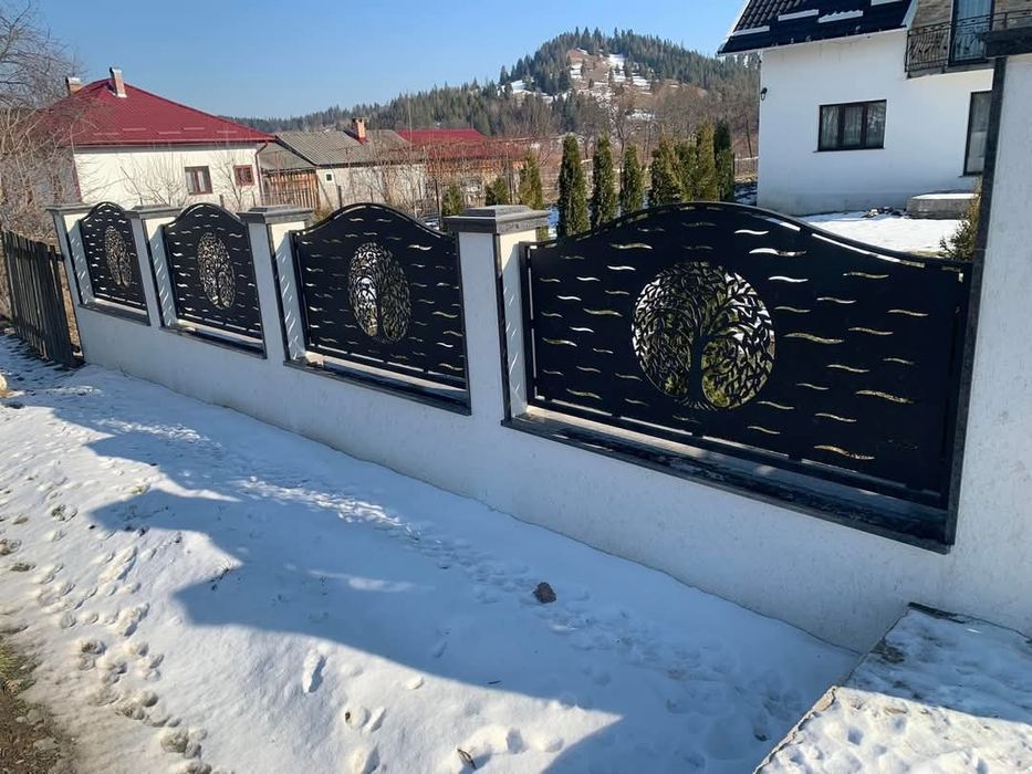 Executăm Porți și garduri din tablă decupată.