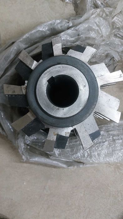 Фреза червячная м16