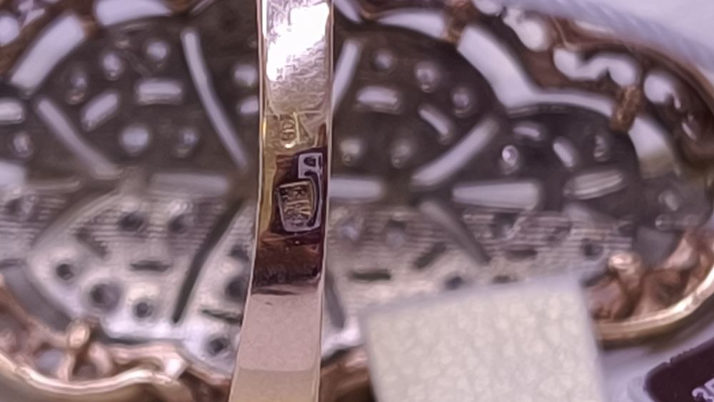 Кольцо из красного золота