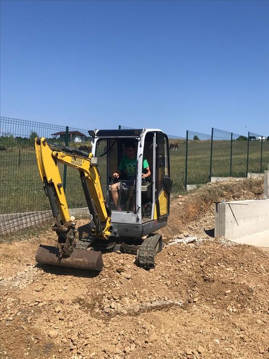 Miniexcavator Waker&Neuson 1.8t + remorca 3.5t