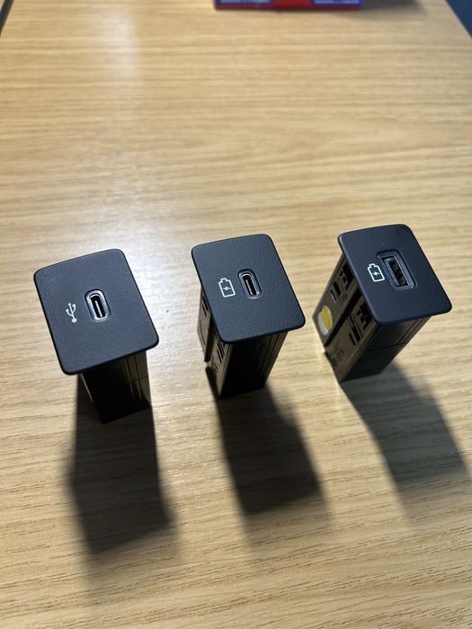 Priză usb si date Logan,Sandero,Duster