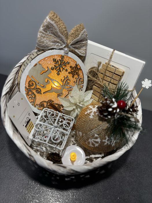 Коледна кошница handmade