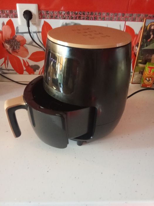 Airfryer nouă l-am folosit de 2 ori