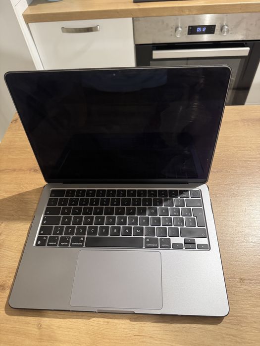 Vand Macbook Air M3 IMPECABIL