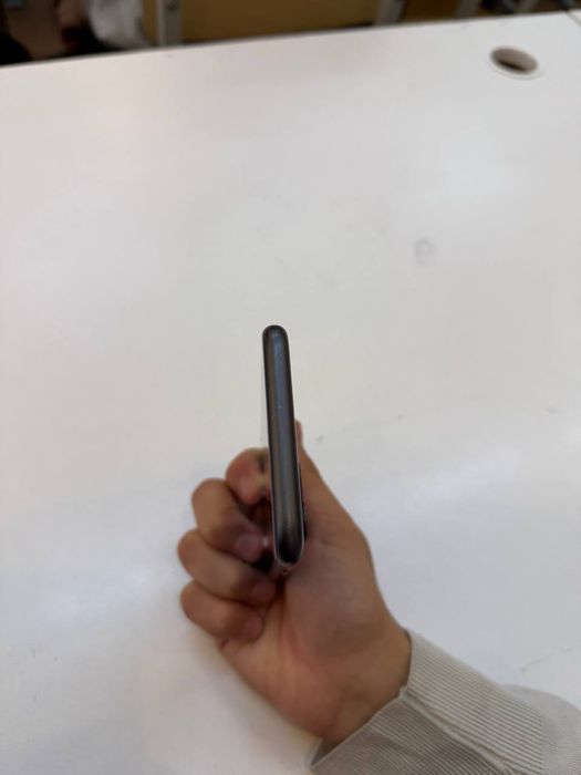 Срочно продаю айфон 11 128ГБ