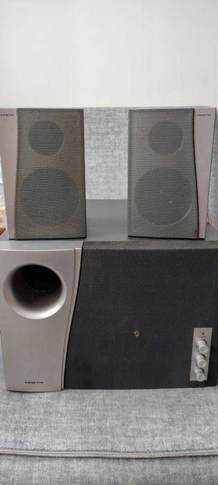 Boxă cu sateliți Kinetix