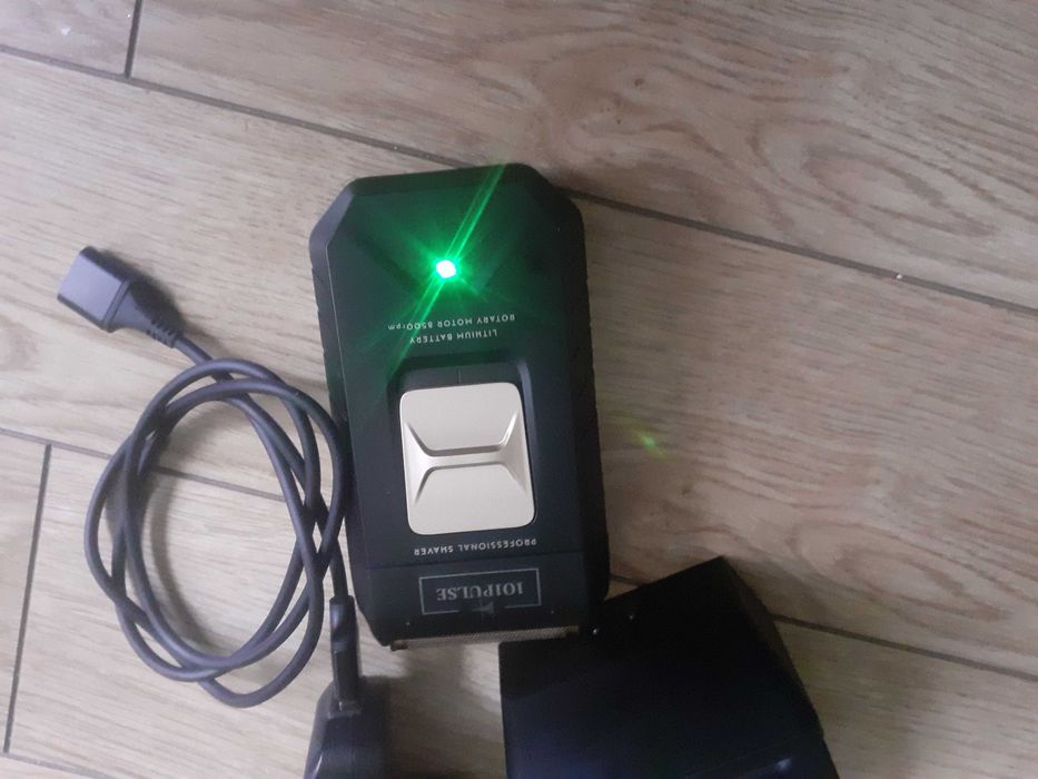 aparat ras profesional cu acumulator