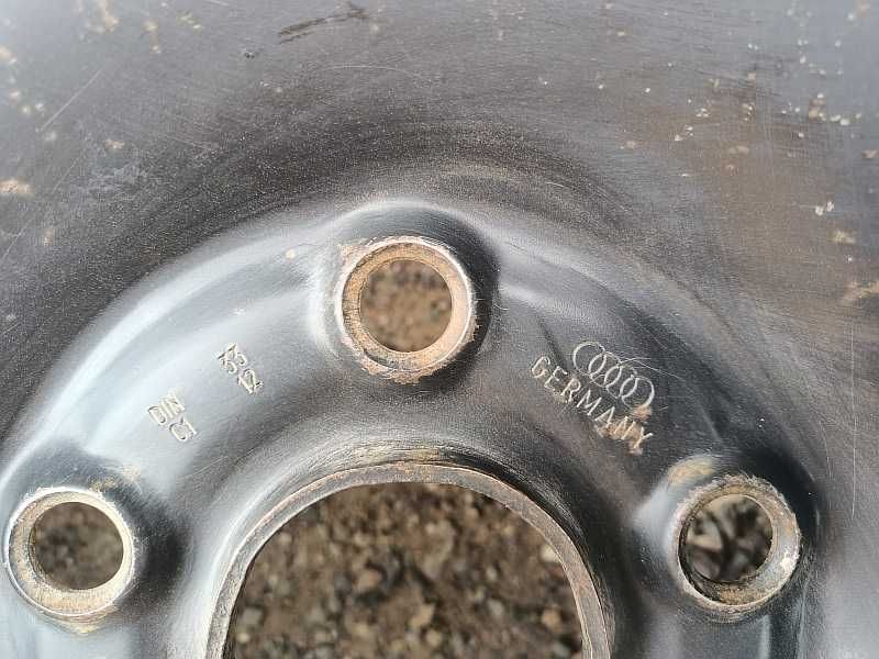 Продам оригинальный металлический диск на Audi 100.