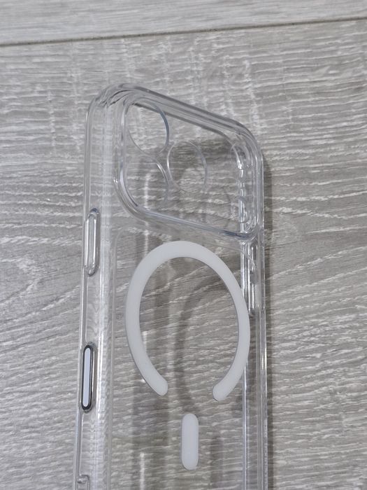 Husă ESR iPhone 17 Pro HaloLock MagSafe – Control Cameră