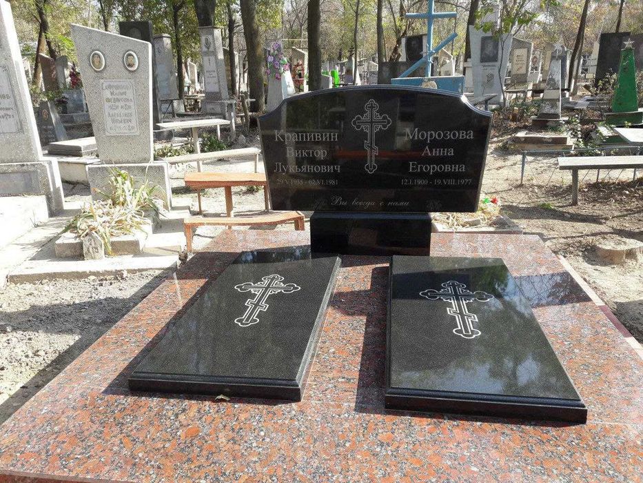 Памятники из украинского и индийского гранита
