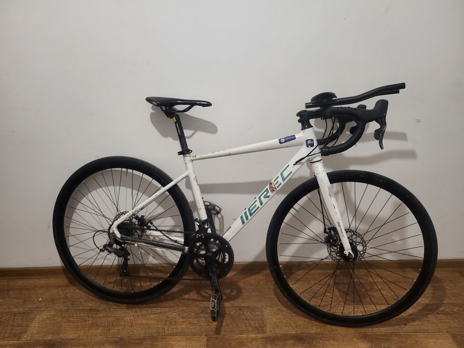 Шоссейный велосипед ІІEREC