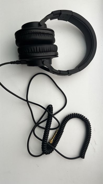 Наушник Audio Technicia ATH-M40x