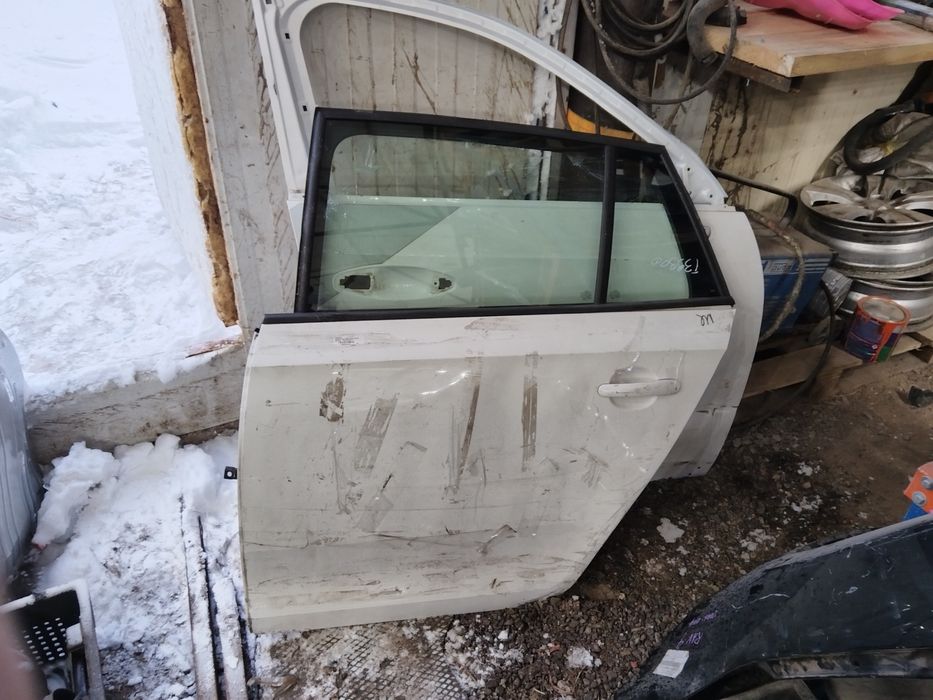 Дверь на рапид skoda rapid универсал