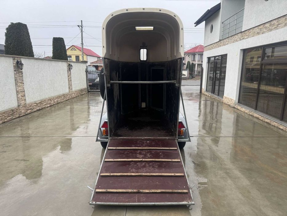 Remorca transport cai!