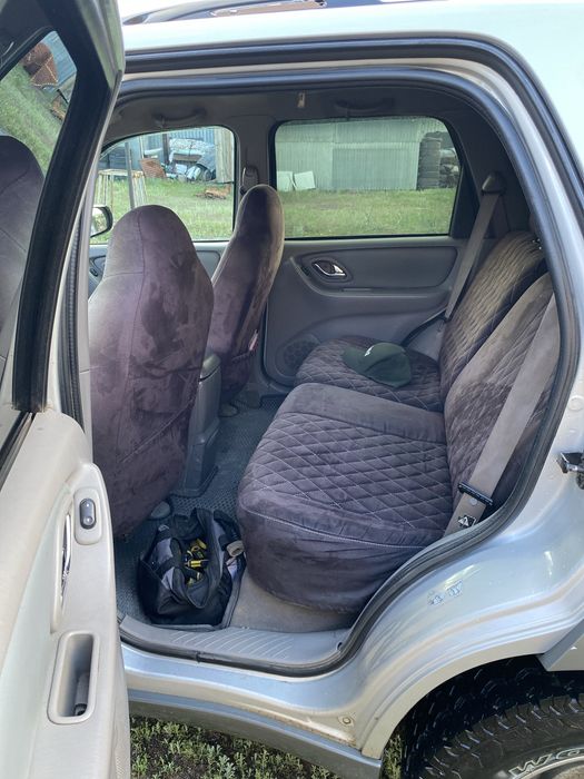 Продам Mazda Tribute