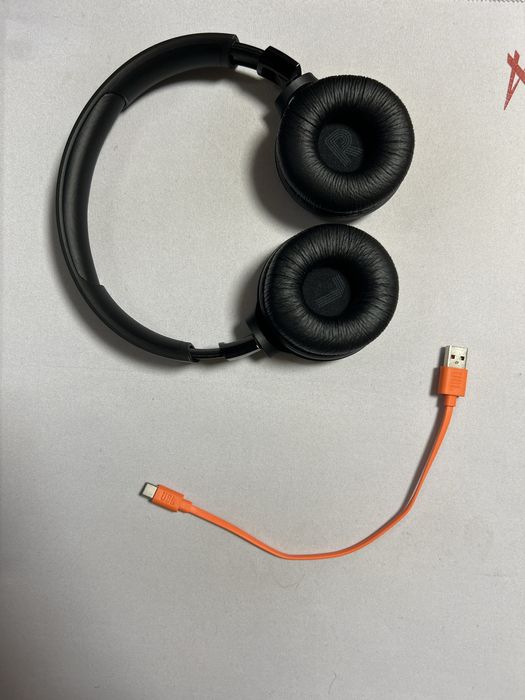 Наушники JBL 520