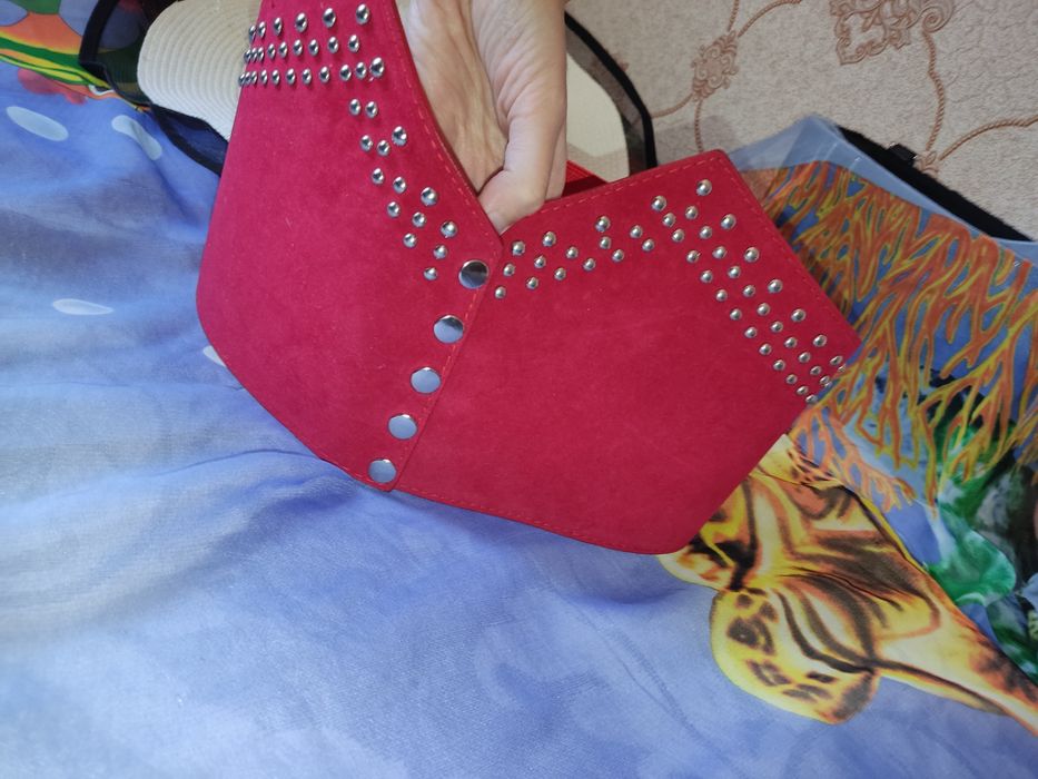 Элегантный корсет с клёпками, привезла с Турции