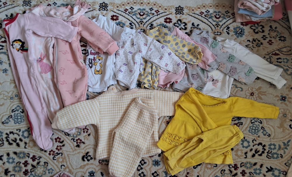 Одежда для девочек 9-12мес