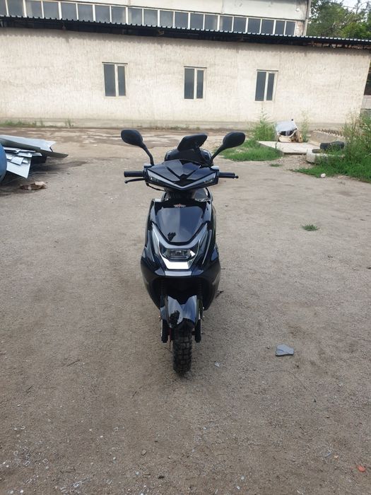 Срочно продам мопед 125 куб