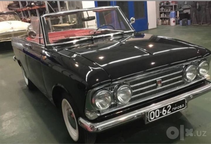 Первий советский лухкавоой  автомобиль жип 4х4 москвич м 411.
