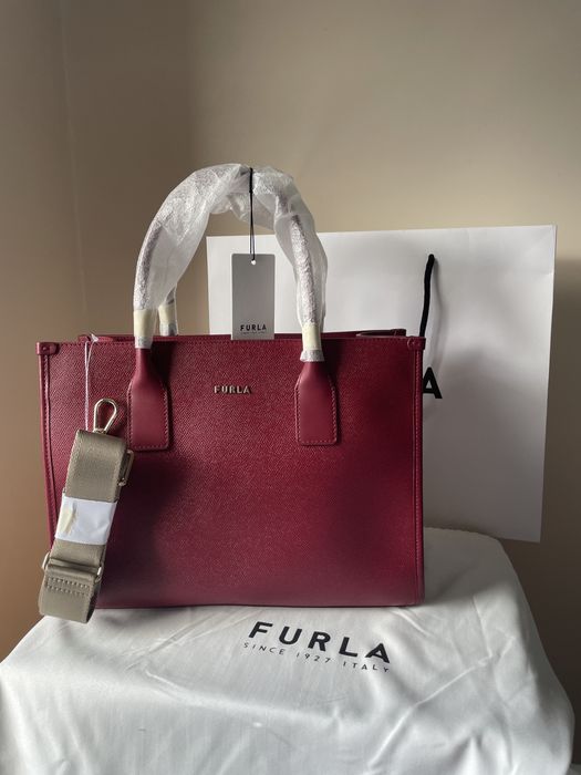 Голяма нова чанта Furla бордо