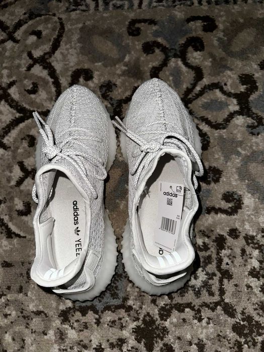 Yeezy 350 V2 White