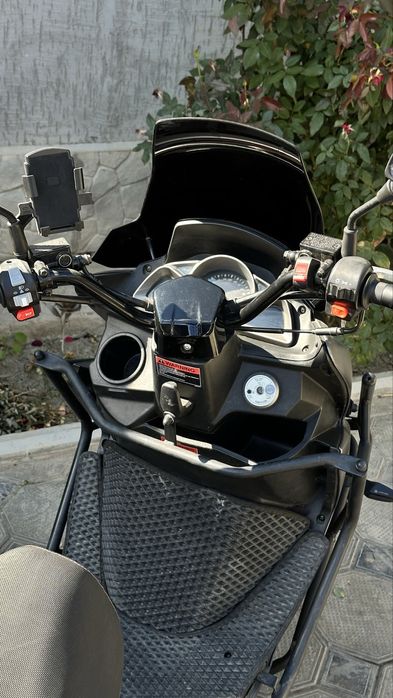 Макси скутер GST