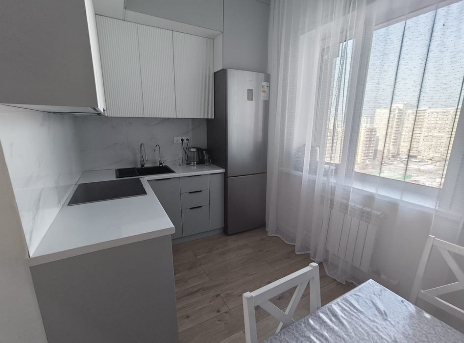 Продается 3 комнатная в  Новостройке